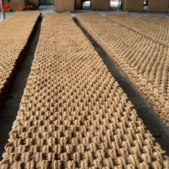 Coconut coir mat