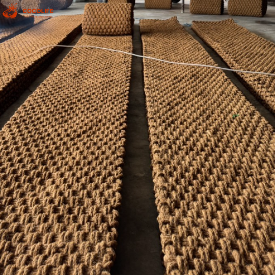 Coconut coir mat